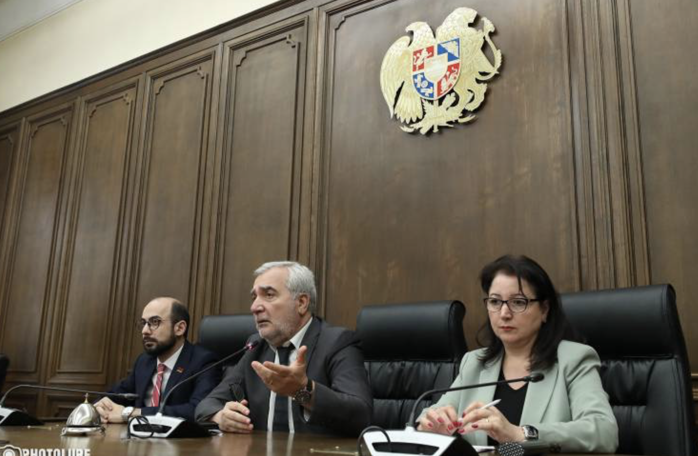 article-image